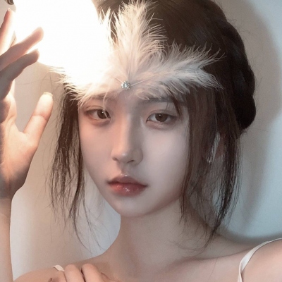 江山陪游女孩高挑空姐那娜蘭