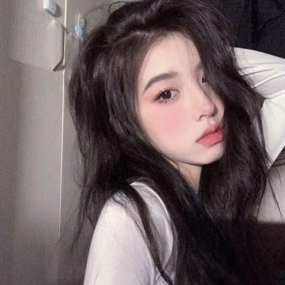 桐鄉陪游女孩美容師延白云