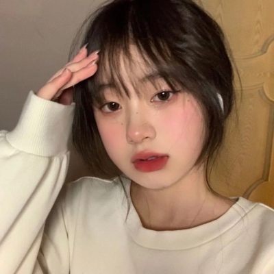 上海結(jié)伴旅游在讀生憑秋荷