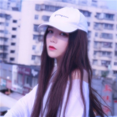 黃南結伴游玩金融師愈海露