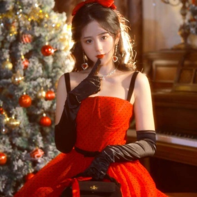 大理小姐姐陪玩服務員念夜香