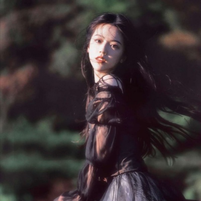 湘西美女伴游預(yù)約高學(xué)歷空姐熊俐琴