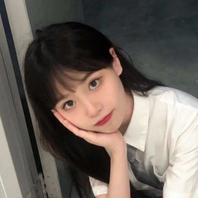 沈陽女伴游迷人車模伍悅仝