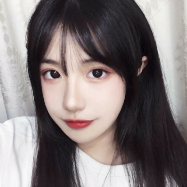 上海陪玩化妝師位小蕊