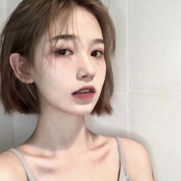 上海同城陪游陪玩證券經紀人況冰綠